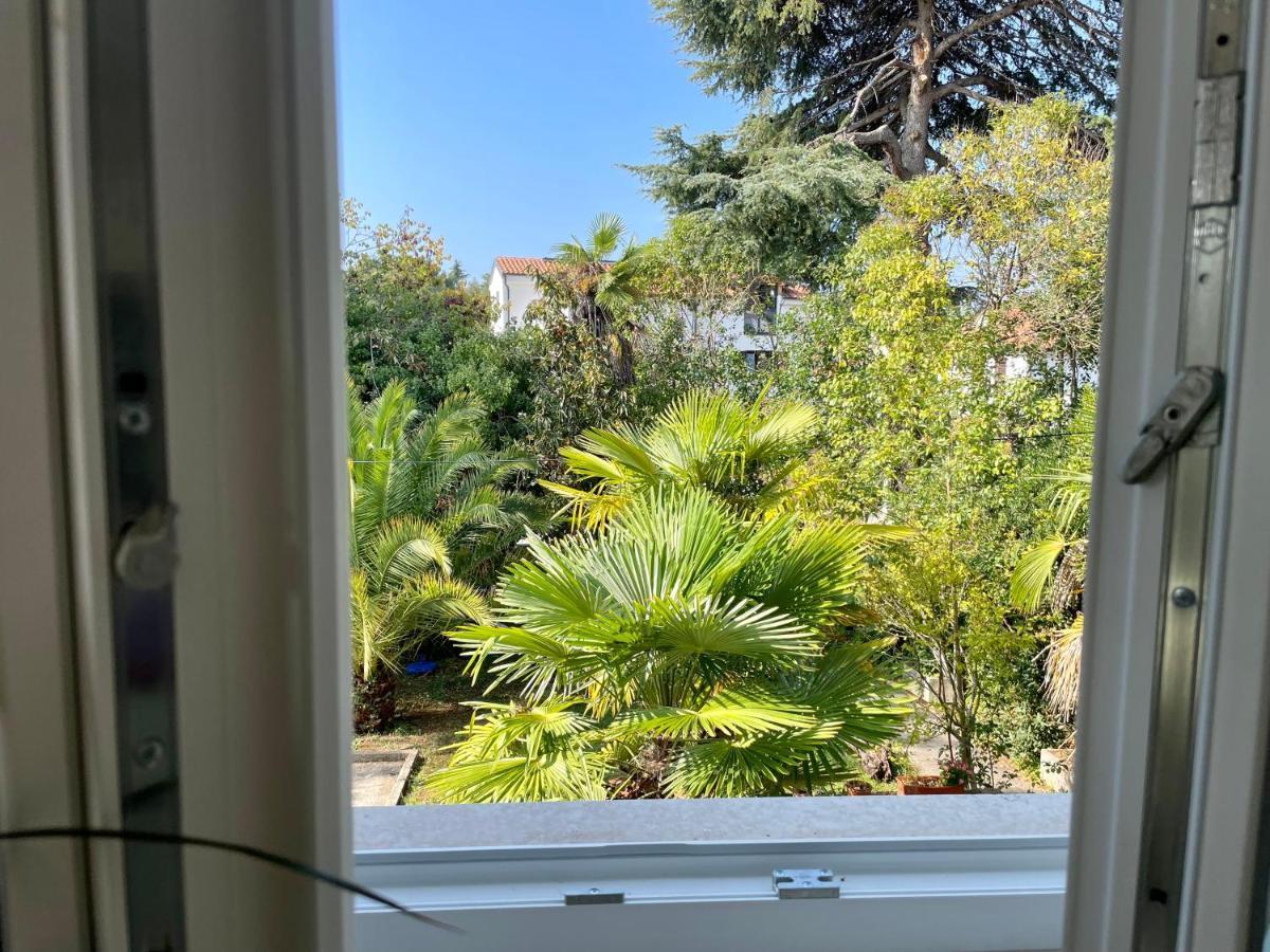 Apartments Bloom Near The Beach Porec Bagian luar foto