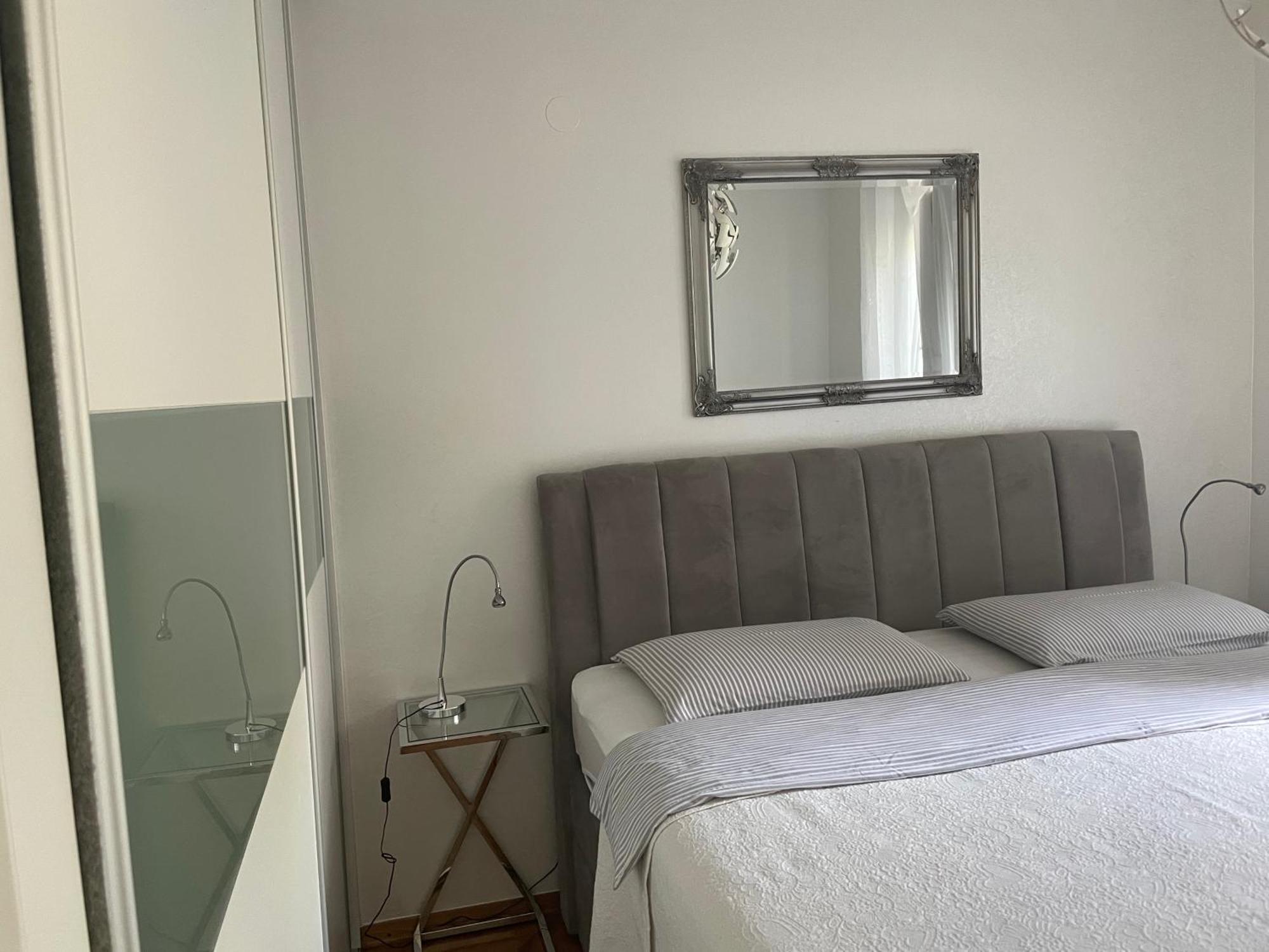 Apartments Bloom Near The Beach Porec Bagian luar foto