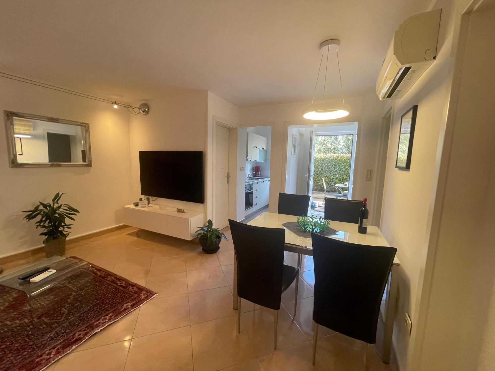 Apartments Bloom Near The Beach Porec Bagian luar foto